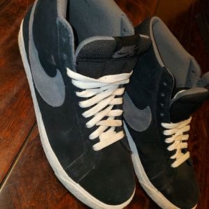Nike Blazer SB Shoes